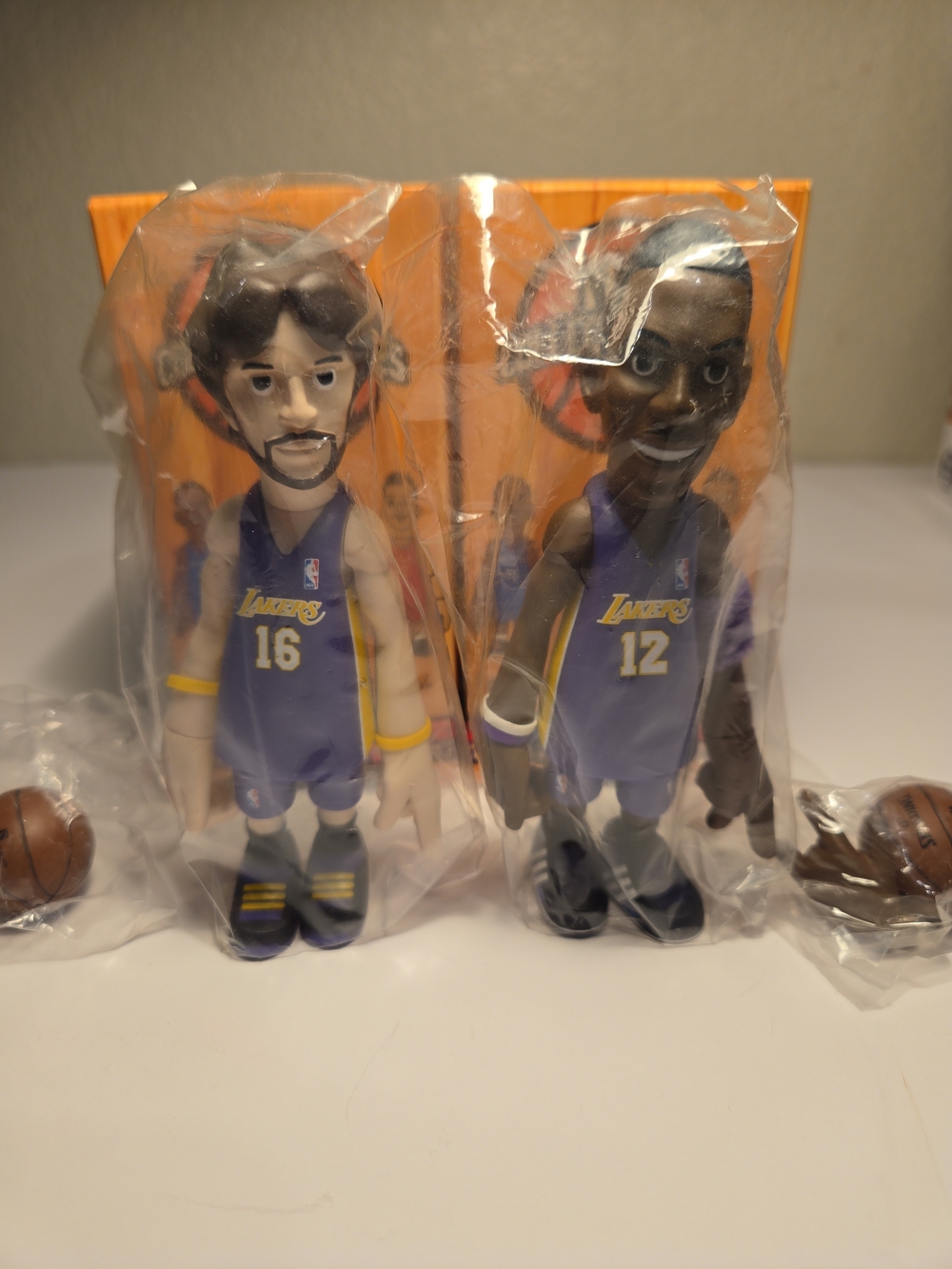NBA Los Angeles Lakers Purple #16 PAU & #12 Howard Player Figures Set